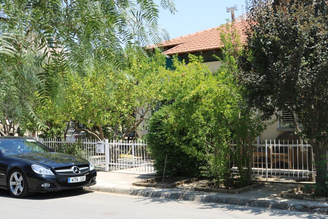 Costas Hostel Action Tseri Εξωτερικό φωτογραφία